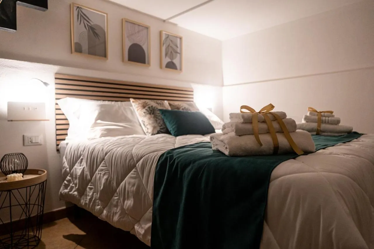 Teama House - Appartamento In Centro - Politeama Palermo 0*,  Italy